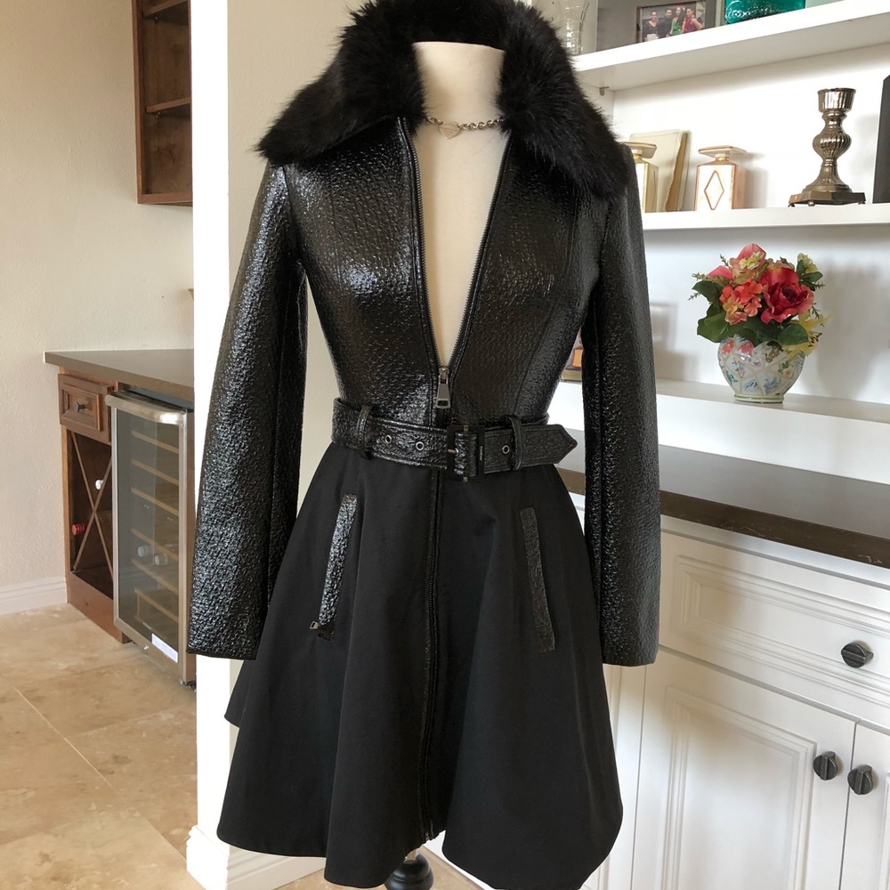 NWOT Bebe trench coat